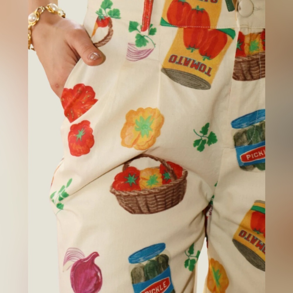 Bailey Roses Gah Italian print Summer tomatoes Pants Size M Urban Outfitters 🥖 - Picture 2 of 13